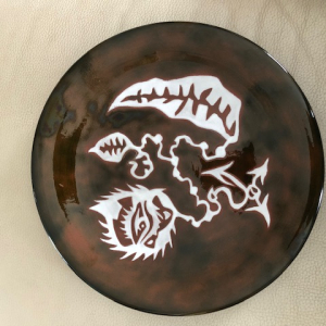 Assiétte vernissée signée Jean Lurcat