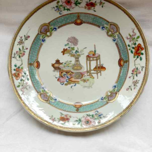 Plat creux porcelaine de Chine, Dynastie Qing,