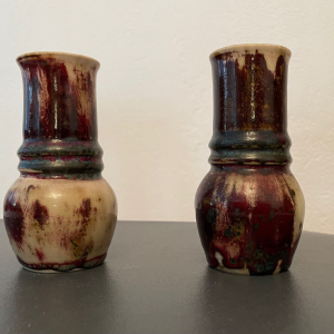 Fausse paire de vases sgnés