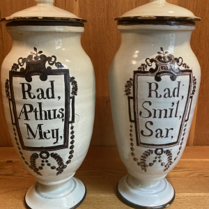 Paire pots pharmacie