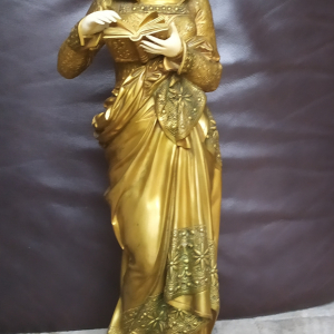 Liseuse, statuette en bronze et ivoire signée Carrier-Belleuse