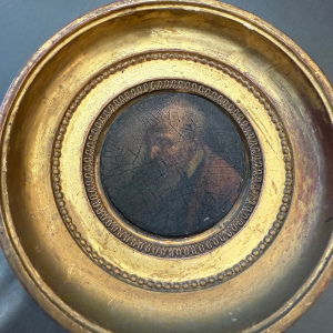 Médaillon en bois doré avec portrait peint - Renaissance