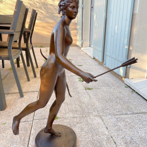 Statue Diane la Chasseresse en bronze signée Houdon