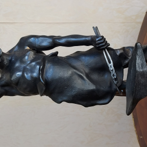 Statuette de forgeron signée Guillot