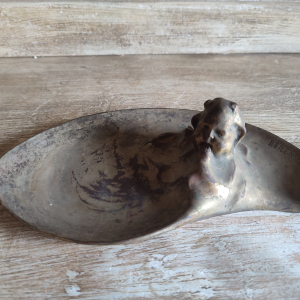 Petit vide poche bronze ? Signé BETLEN 1902