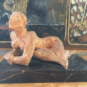 Georges Oudot, femme allongée, terre cuite