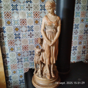 Jeune fille au chien, Émile-Louis Truffot - terre cuite