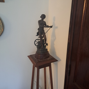 Statuette bronze 'Travail' H50cm sur socle bois