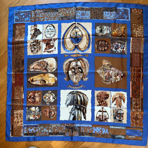 Foulard Hermes en soie vintage