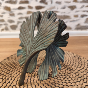 Bronze signé Bernard Jobin, sculpture de feuilles