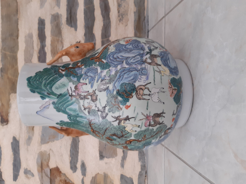 
															Vase céramique chinoise cents daims
														