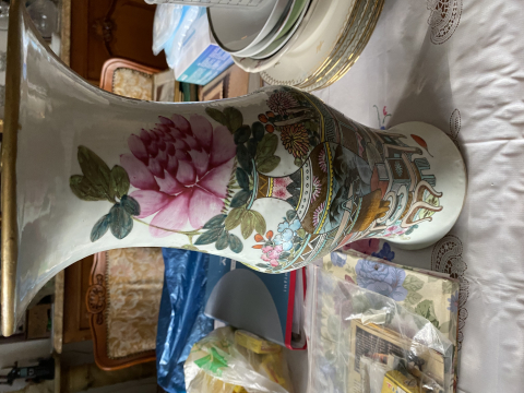 
															Estimation de deux vases chinois
														