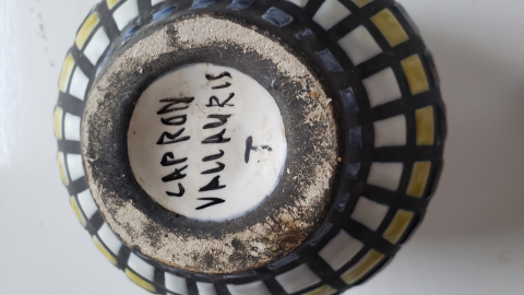 
															vase à oreilles capron
														