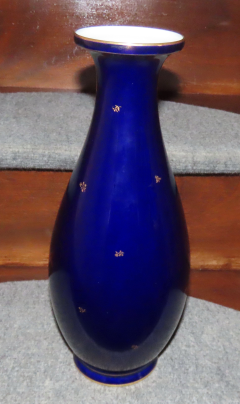 
															Vase de Sèvres
														