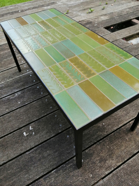 
															table céramique Roger Capron
														