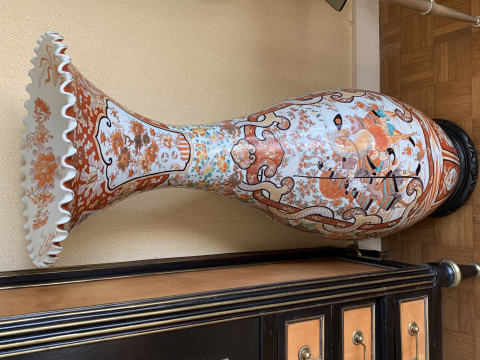 
															Grand vase asiatique
														