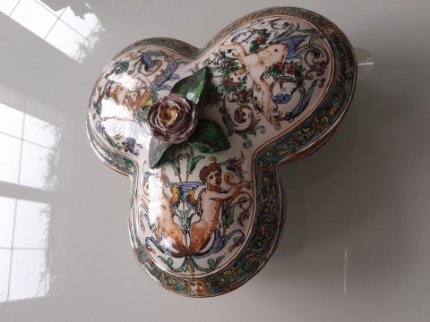 
															Bonbonniere trilobée Ulysse Blois
														