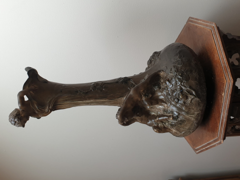 
															vase aux chérubins Madrassi en terre cuite
														