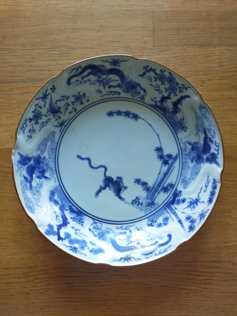 
															assiette en porcelaine kakemion periode edo
														