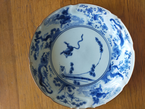 
															deuxième assiette en porcelaine kakemion periode edo
														