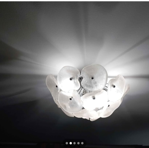 
															Luminaire verre certainement Murano
														