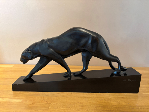 
															Sculpture animalière en bronze d'une panthère
														