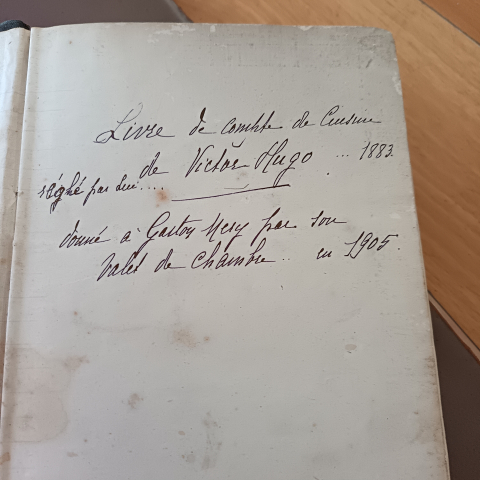 
															Livre de compte de Victor Hugo
														