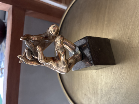 
															Sculpture mains LOHÉ
														