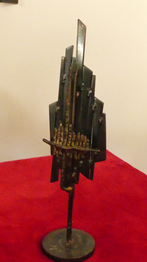 
															Sculpture en métal acier de Michel Dreano - 38 cm, 1400g
														