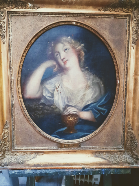 
															Héritage familiale, huile sur toile (56x46) encadrée
														