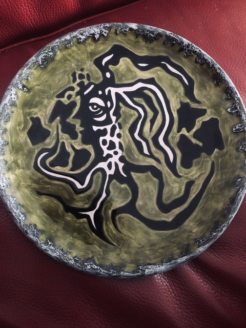 
															Assiette signée Jean Lurçat
														