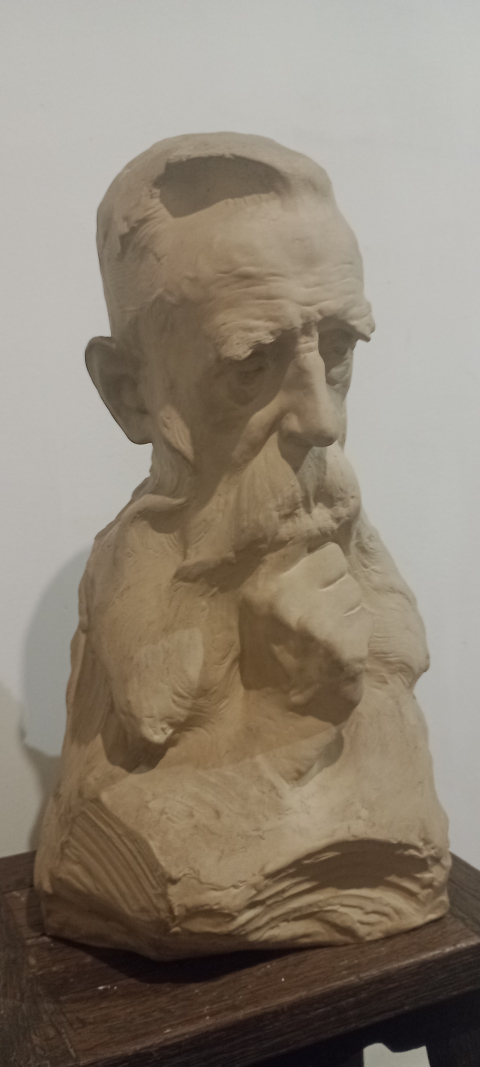 
															Buste signée Léon Gobert, 1915
														