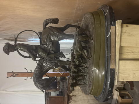 
															Pierre-Jules Mêne « français «  Sculpture en bronze et marbre 1810-1879
														