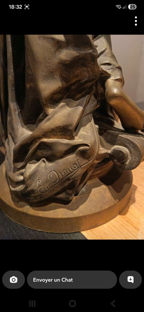 
															Statue en bronze signée Édouard Drouot, 62cm hauteur
														