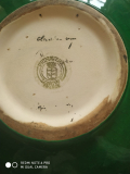 
													Plat en faience Claude Levy pour Longwy
												