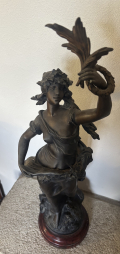 
													Statue La Récompense par A. Moreau, femme en robe 80cm
												