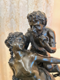 
													Bronze Clodion Faune, Femme et Enfants, H 50cm Diam 30cm
												