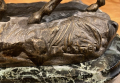 
													Sculpture bronze "Combat de cerfs" sur socle marbre
												