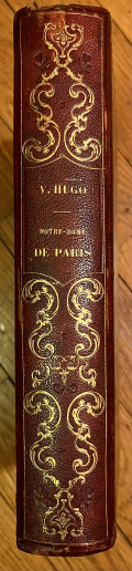 
													Notre Dame de Paris, Victor Hugo, édition de 1844
												