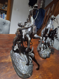 
													Paire de sculptures chevaux de Marly signées Coustou
												