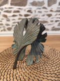 
													Bronze signé Bernard Jobin, sculpture de feuilles
												