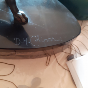 femme aux levriers D.H. Chiparus