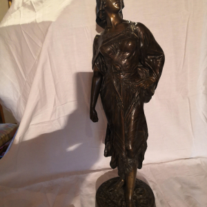 Bronze signé Drouot