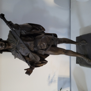 Troubadour en bronze de 60 cm signé dé Émile PICAULT sur socle en marbre