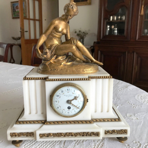 Pendule Falconet Susse