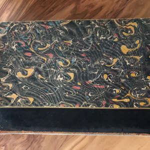 2 tomes Musés de costumes de théatre et travestis