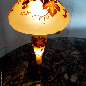 Lampe "La Rochère" signée