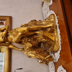 Bronze doré Amaltée