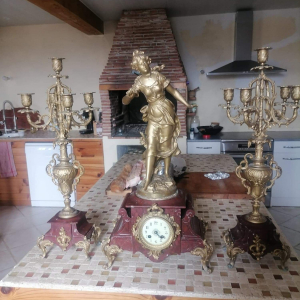 Garniture de cheminée signé Auguste Moreau