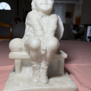 statue enfant sans signature
